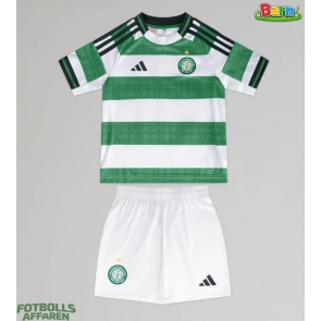 Celtic Hemmaställ Barn 2025-26 Kortärmad (+ Korta byxor)